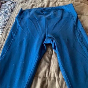 Lululemon crops